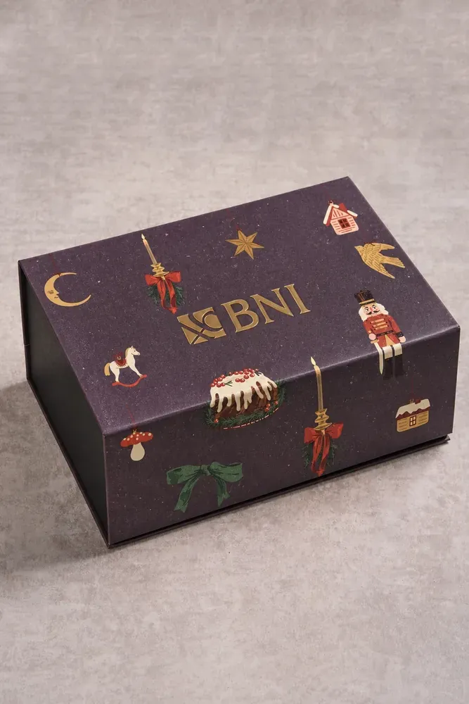 Hardbox magnet dengan logo BNI emas